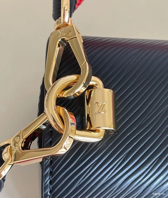 MM LOUIS VUITTON TWIST 0822